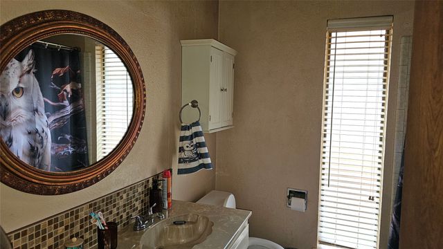 609 Betsy Ross Drive, Arlington, TX 76002