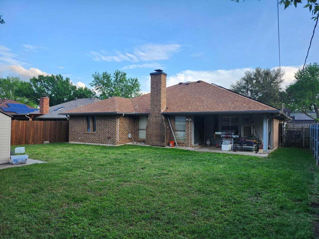 609 Betsy Ross Drive, Arlington, TX 76002