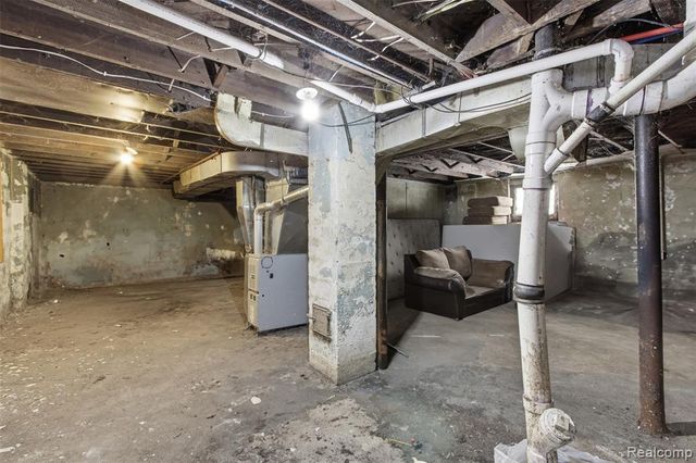 15390 Normandy Street, Detroit, MI 48238