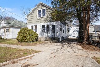 892 W Forest Avenue, Muskegon City, MI 49441