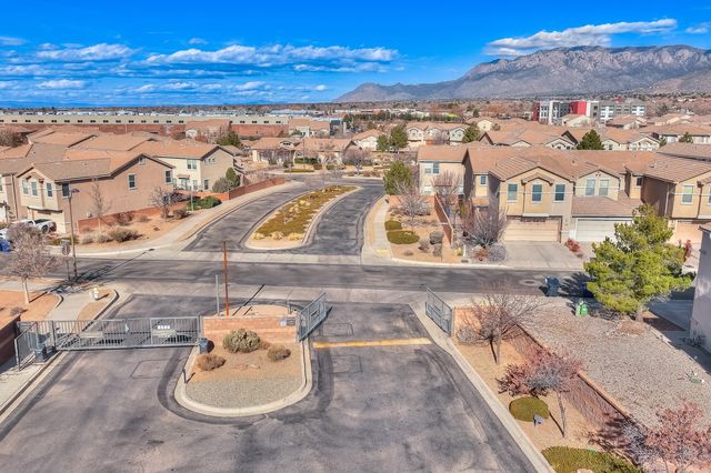 10908 Fort Point Lane NE, Albuquerque, NM 87123