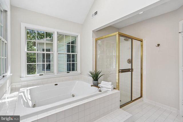 3 MOJAVE CT, Rockville, MD 20850