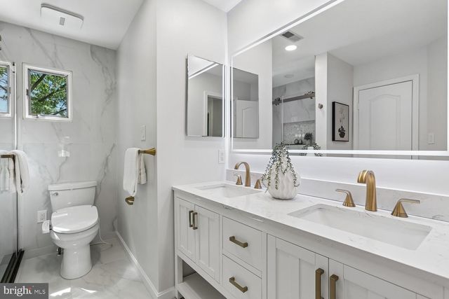 3 MOJAVE CT, Rockville, MD 20850