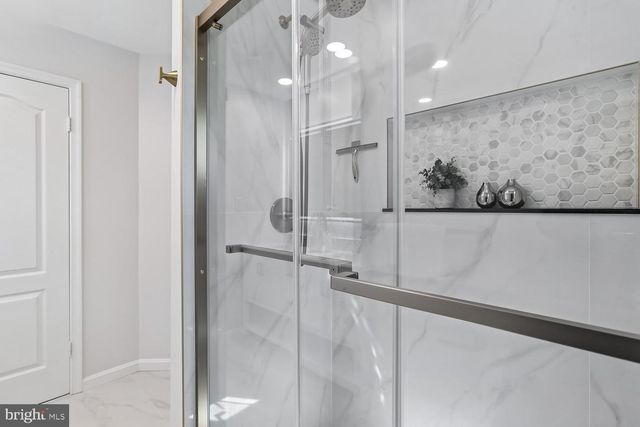 3 MOJAVE CT, Rockville, MD 20850