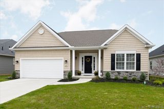 85 Glen Meadow Drive, Amherst, NY 14051