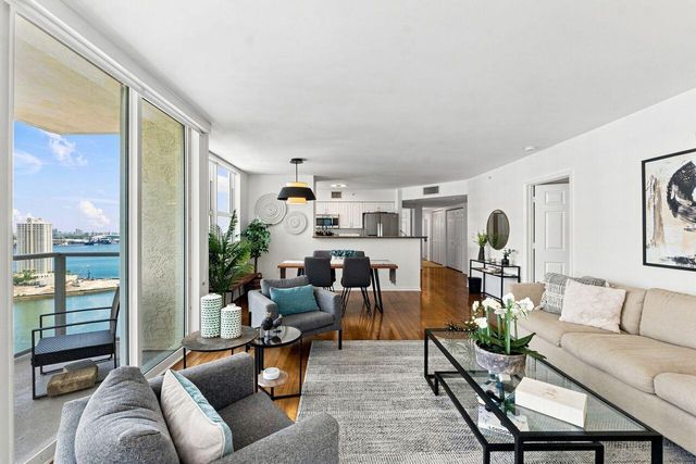 1155 BRICKELL BAY Drive 2802, Miami, FL 33131