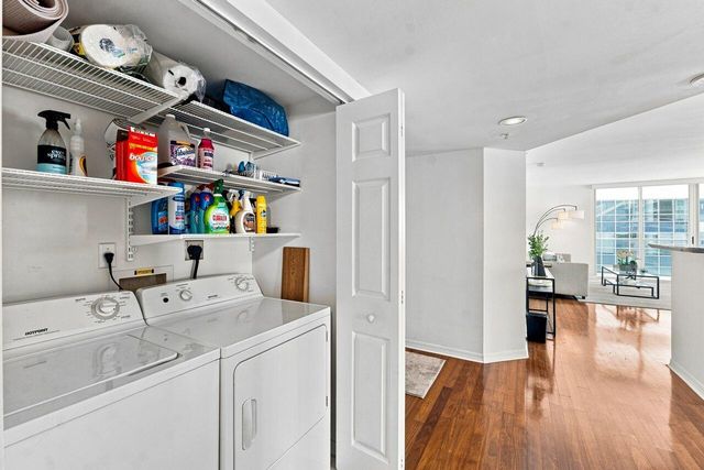1155 BRICKELL BAY Drive 2802, Miami, FL 33131