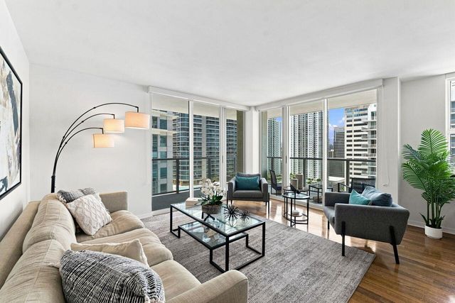 1155 BRICKELL BAY Drive 2802, Miami, FL 33131