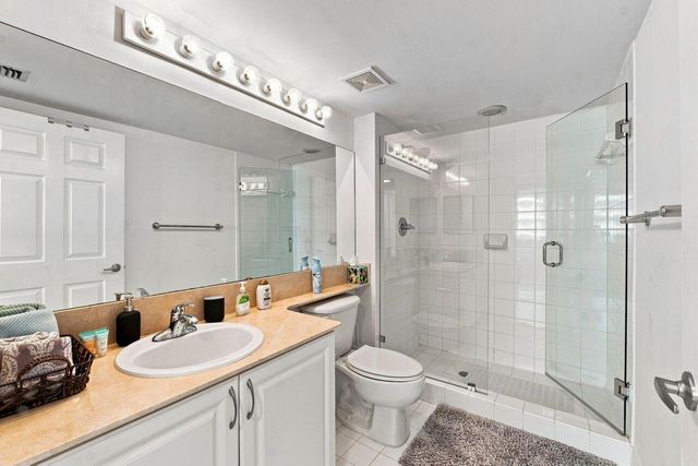 1155 BRICKELL BAY Drive 2802, Miami, FL 33131