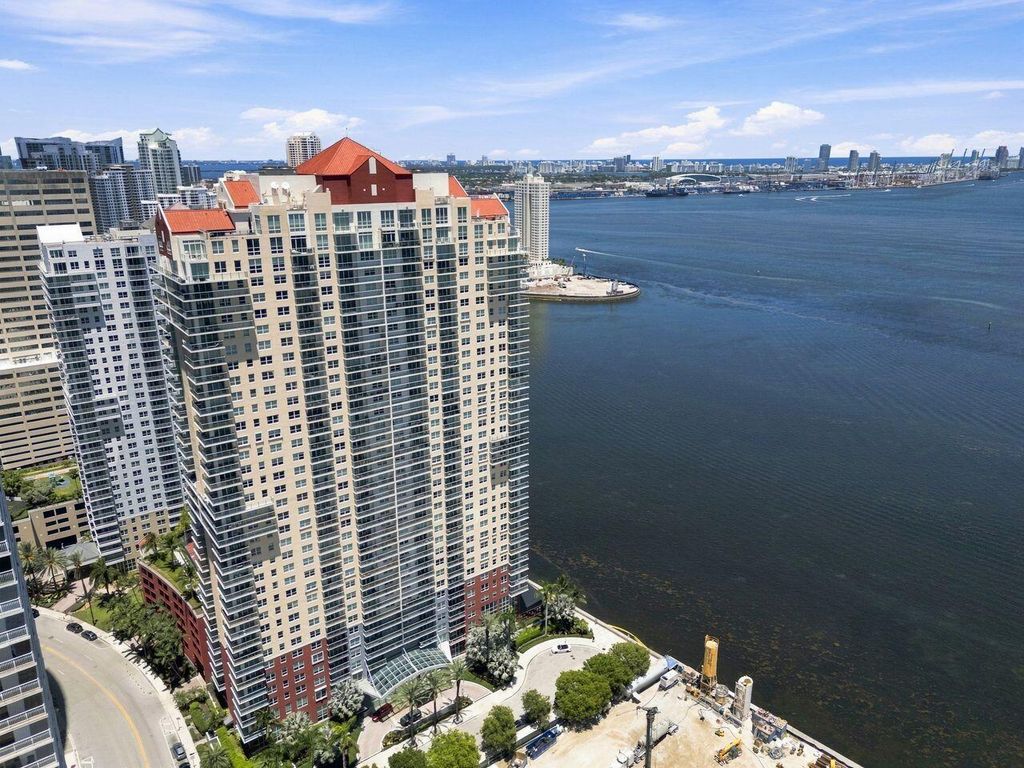 1155 BRICKELL BAY Drive 2802, Miami, FL 33131