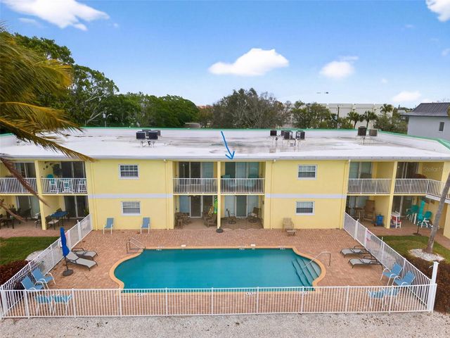 12100 CAPRI CIRCLE S 203, Treasure Island, FL 33706