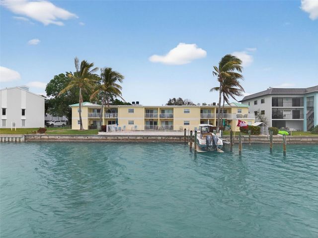 12100 CAPRI CIRCLE S 203, Treasure Island, FL 33706