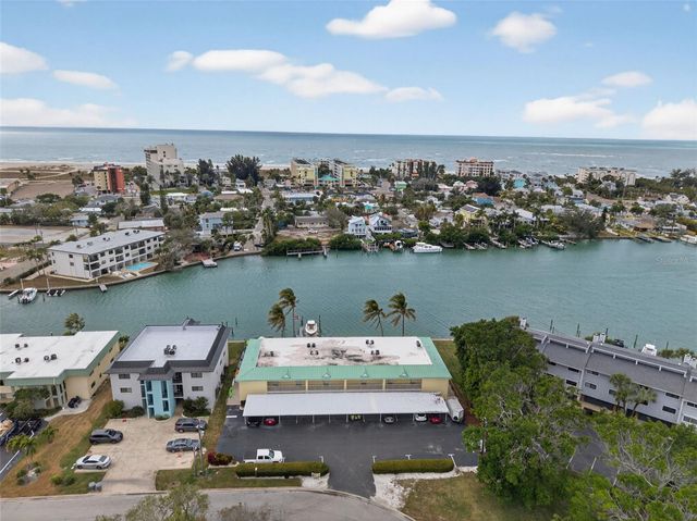 12100 CAPRI CIRCLE S 203, Treasure Island, FL 33706