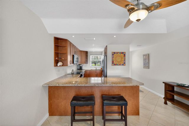 12100 CAPRI CIRCLE S 203, Treasure Island, FL 33706