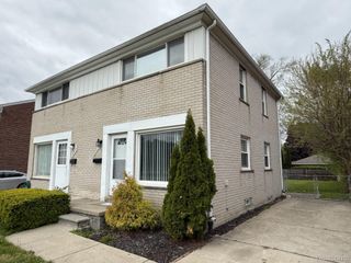 24414 W Chicago, Redford Charter Township, MI 48239