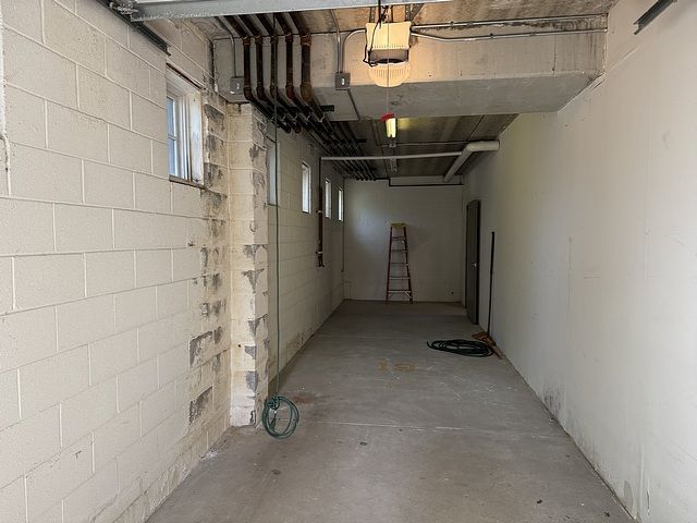 2835 N Lakewood Avenue P10P19, Chicago, IL 60657