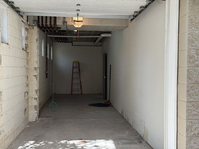 2835 N Lakewood Avenue P10P19, Chicago, IL 60657