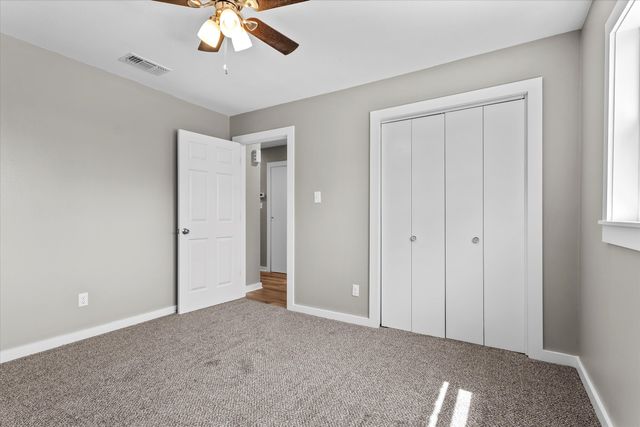 202 W Jackson Street, Levelland, TX 79336