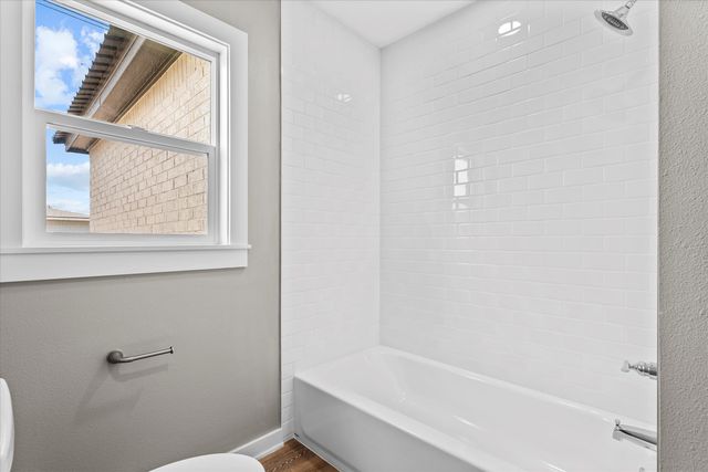 202 W Jackson Street, Levelland, TX 79336