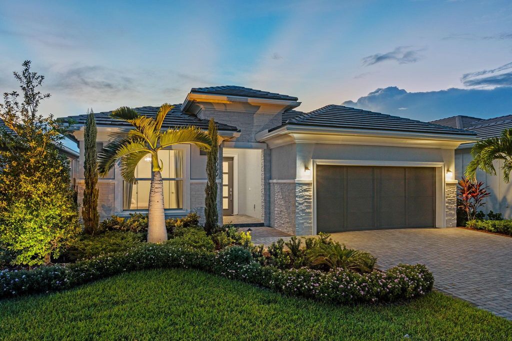 10099 Regency Way, Palm Beach Gardens, FL 33412