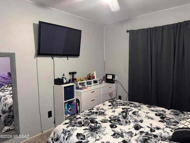 1750 W Mountain Oak Lane, Tucson, AZ 85746