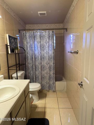 1750 W Mountain Oak Lane, Tucson, AZ 85746