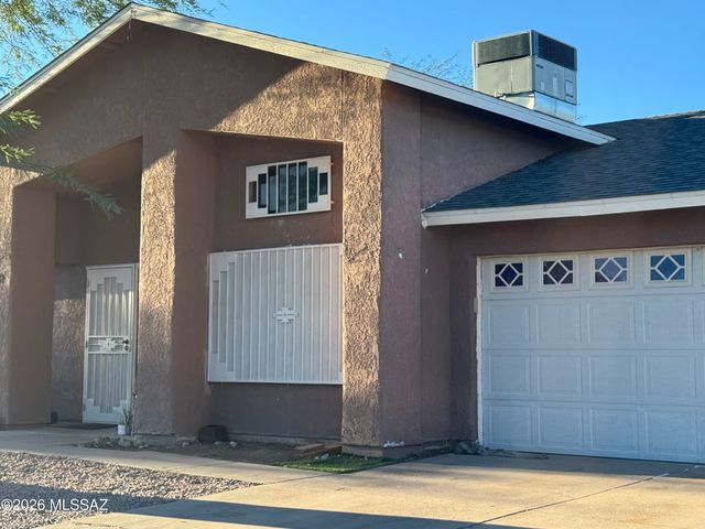 1750 W Mountain Oak Lane, Tucson, AZ 85746