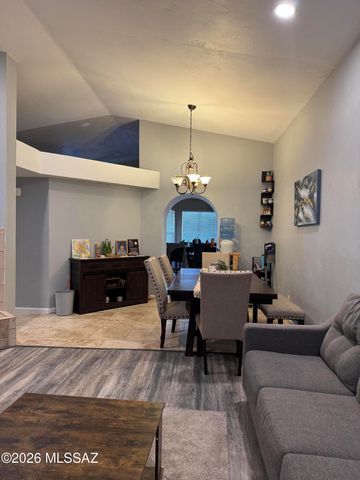 1750 W Mountain Oak Lane, Tucson, AZ 85746