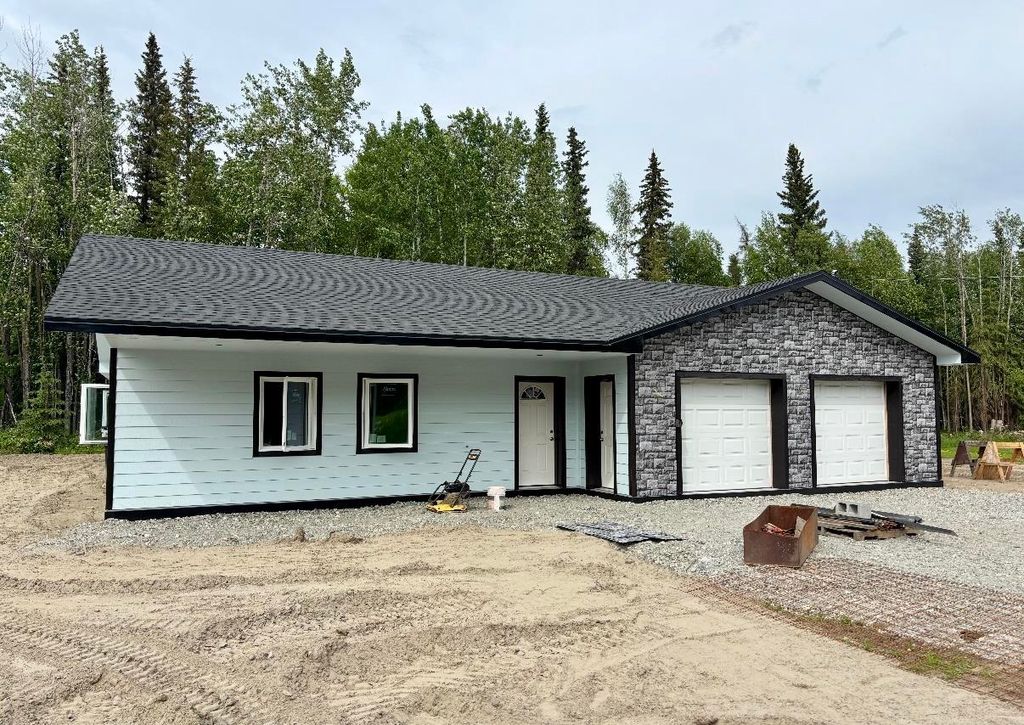 2542 BEDFORD LOOP, North Pole, AK 99705