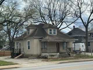 626 W Division Street, Springfield, MO 65803