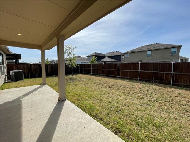 920 WAGGONER Drive, Aubrey, TX 76227