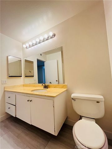 1001 W Macarthur, Santa Ana, CA 92707