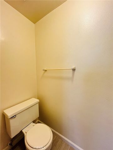 1001 W Macarthur, Santa Ana, CA 92707