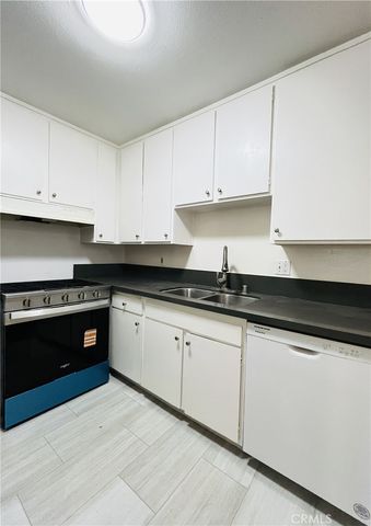 1001 W Macarthur, Santa Ana, CA 92707