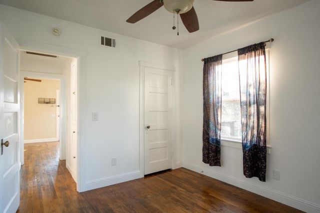 121 Aeolia Dr, Auburn, CA 95603