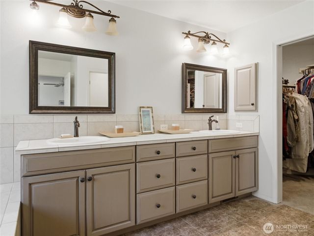 2904 Benjamin Court SE, Olympia, WA 98501