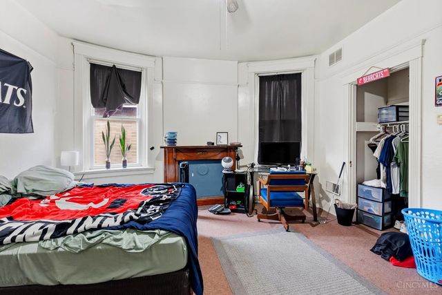 2308 W Clifton Avenue, Cincinnati, OH 45219