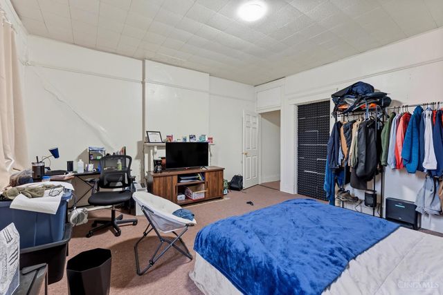 2308 W Clifton Avenue, Cincinnati, OH 45219