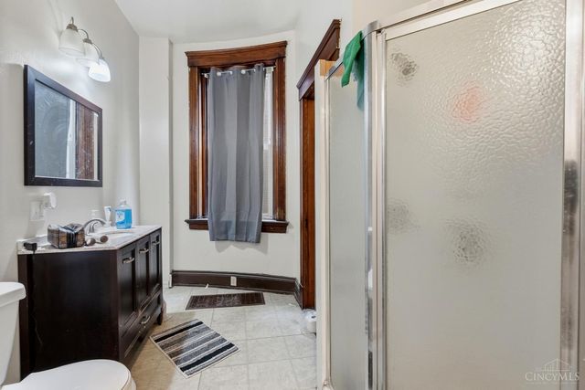 2308 W Clifton Avenue, Cincinnati, OH 45219