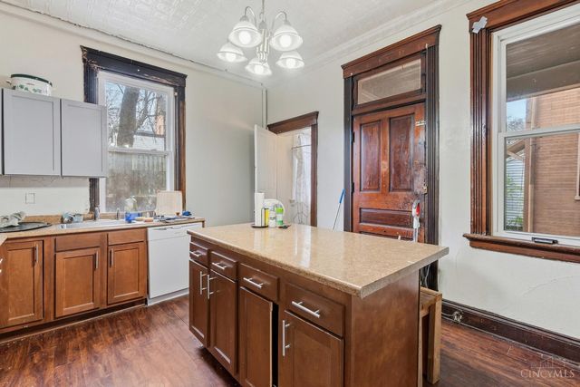 2308 W Clifton Avenue, Cincinnati, OH 45219