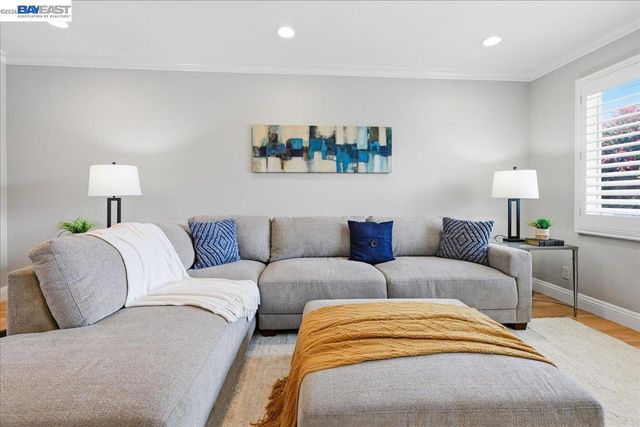 4685 Victoria Park Ct, Fremont, CA 94538