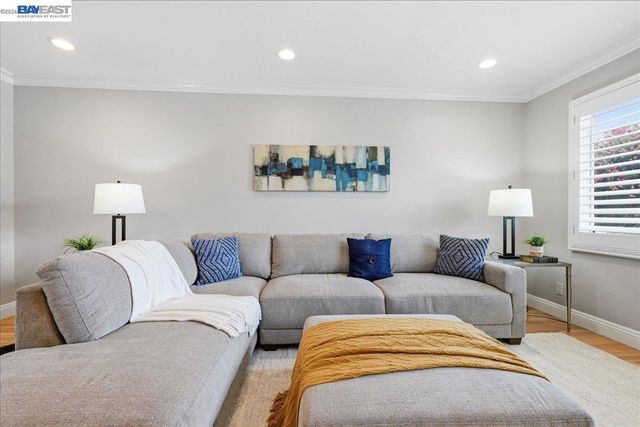 4685 Victoria Park Ct, Fremont, CA 94538