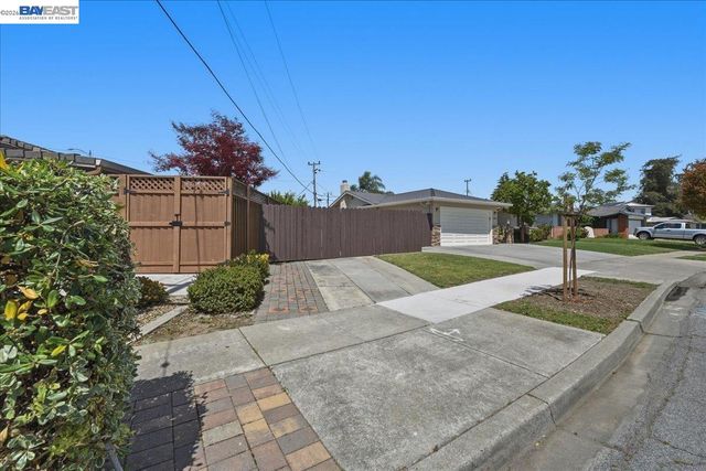 4685 Victoria Park Ct, Fremont, CA 94538