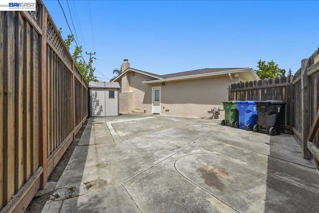 4685 Victoria Park Ct, Fremont, CA 94538
