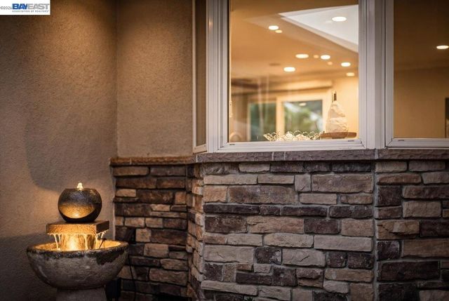 4685 Victoria Park Ct, Fremont, CA 94538