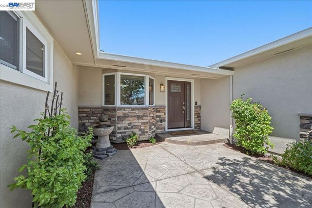 4685 Victoria Park Ct, Fremont, CA 94538