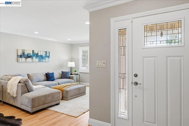 4685 Victoria Park Ct, Fremont, CA 94538