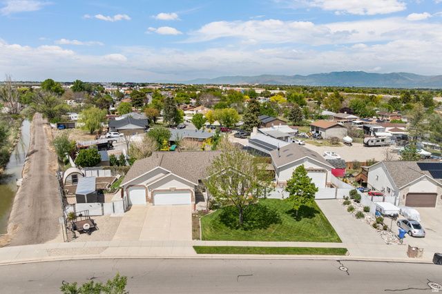 3778 W MAPLELEAF WAY, West Jordan, UT 84088