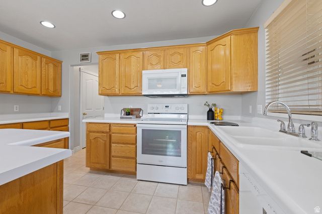 3778 W MAPLELEAF WAY, West Jordan, UT 84088