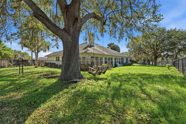 3333 SITE TO SEE AVENUE, Eustis, FL 32726